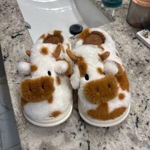 Amazon Cow Plush Women's Slippers in White and Brown